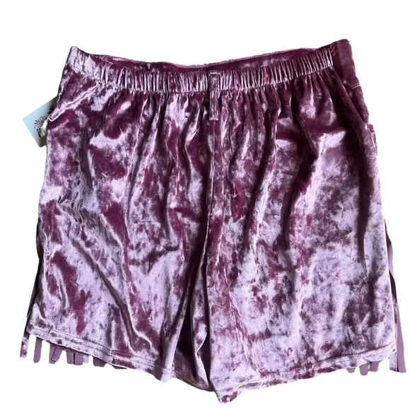 NWT Crazy Train pink velvet fringe shorts with belt loops size XXL - Picture 3 of 9